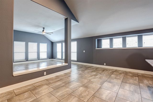 9501 Meadowpark Drive, Denton, TX 76226