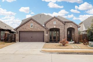 9501 Meadowpark Drive, Denton, TX 76226