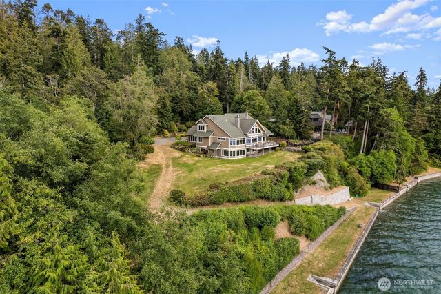 4486 East Harbor Road, Freeland, WA 98249