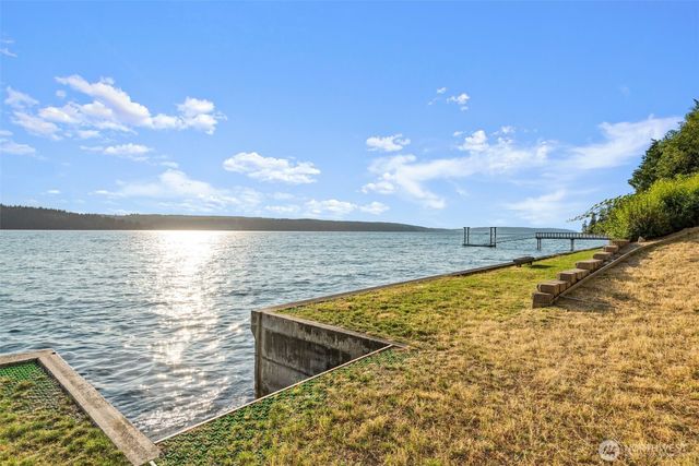 4486 East Harbor Road, Freeland, WA 98249