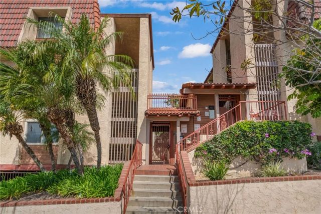 2101 E 21st, Signal Hill, CA 90755