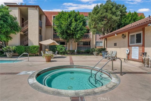 2101 E 21st, Signal Hill, CA 90755