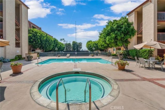 2101 E 21st, Signal Hill, CA 90755