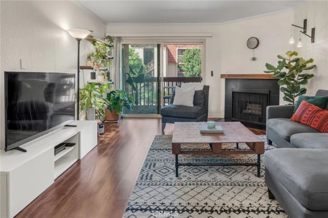 2101 E 21st, Signal Hill, CA 90755