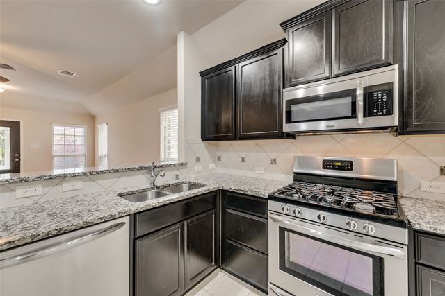 9904 BEAVER DAM Lane, Mckinney, TX 75071