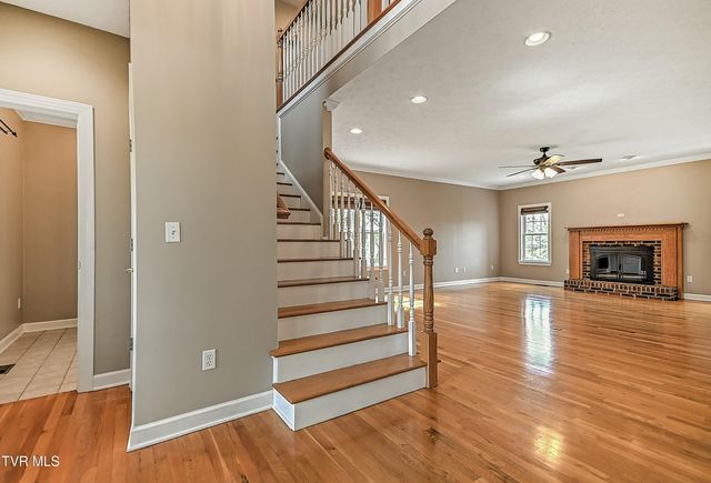 24573 Watauga Road, Abingdon, VA 24211