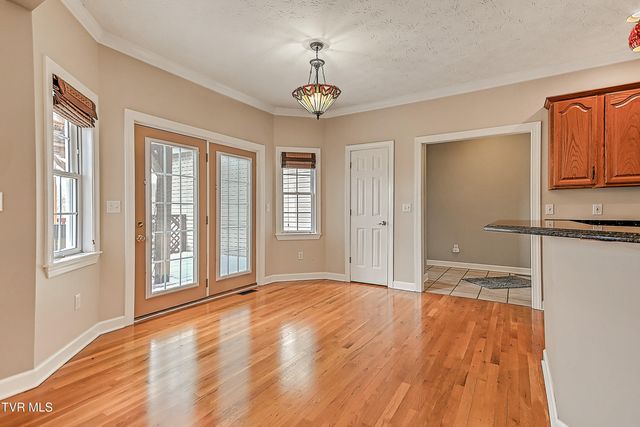 24573 Watauga Road, Abingdon, VA 24211