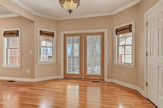 24573 Watauga Road, Abingdon, VA 24211