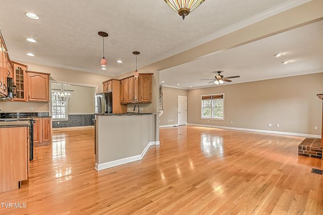 24573 Watauga Road, Abingdon, VA 24211