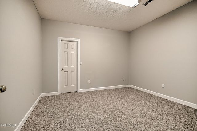 24573 Watauga Road, Abingdon, VA 24211