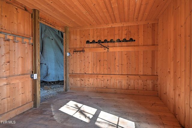 24573 Watauga Road, Abingdon, VA 24211