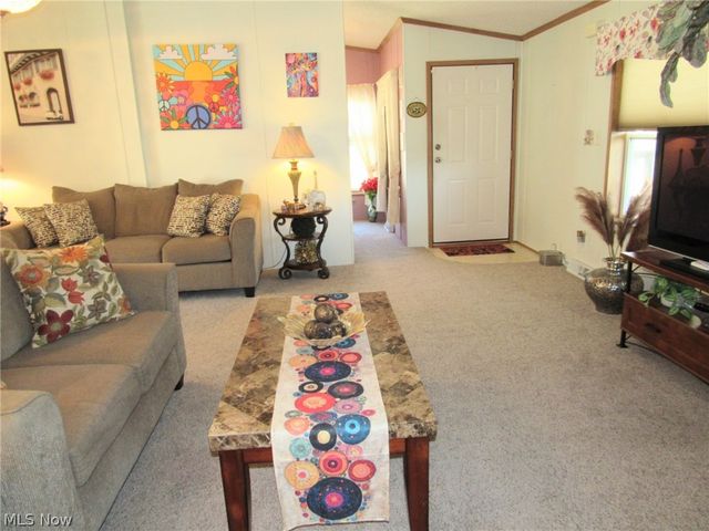 78 Periwinkle Drive, Olmsted Twp, OH 44138