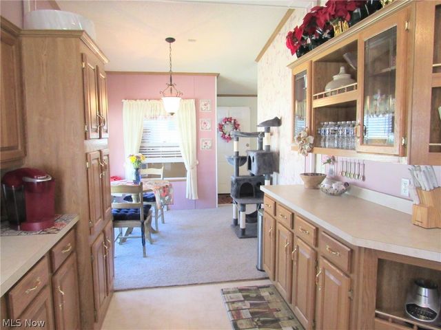 78 Periwinkle Drive, Olmsted Twp, OH 44138