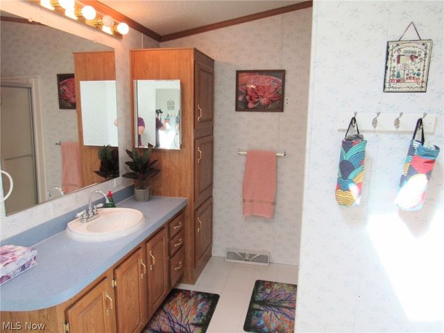 78 Periwinkle Drive, Olmsted Twp, OH 44138