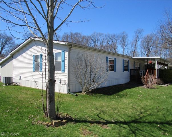 78 Periwinkle Drive, Olmsted Twp, OH 44138