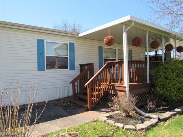 78 Periwinkle Drive, Olmsted Twp, OH 44138