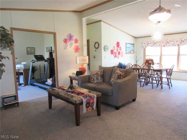 78 Periwinkle Drive, Olmsted Twp, OH 44138