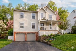 125 Shelbourne Drive, Moon/crescent Twp, PA 15108