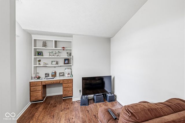 1274 Arlington Drive, Greenfield, IN 46140