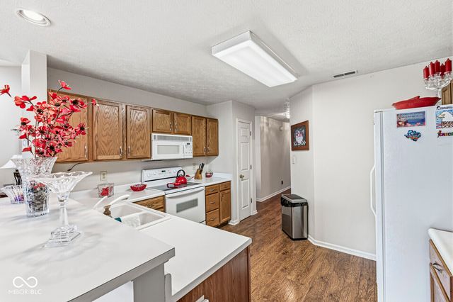 1274 Arlington Drive, Greenfield, IN 46140