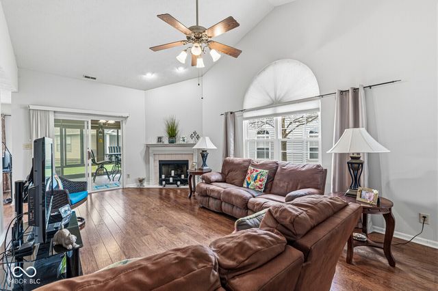 1274 Arlington Drive, Greenfield, IN 46140