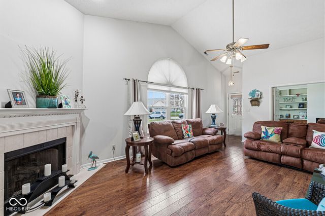 1274 Arlington Drive, Greenfield, IN 46140