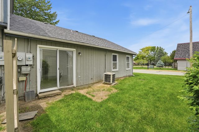6089 Maryland Street, Merrillville, IN 46410