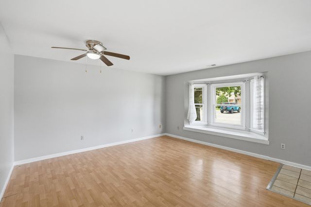 6089 Maryland Street, Merrillville, IN 46410