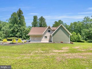 665 FAIRMONT AVE, Mohnton, PA 19540