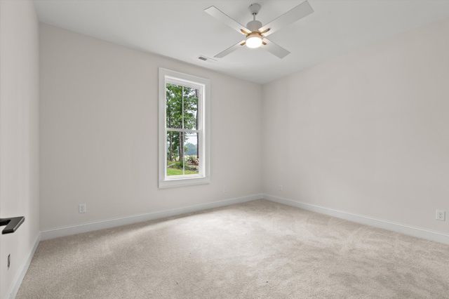 2796 Mowbray Pike, Soddy Daisy, TN 37379