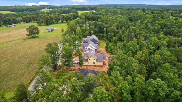 2796 Mowbray Pike, Soddy Daisy, TN 37379