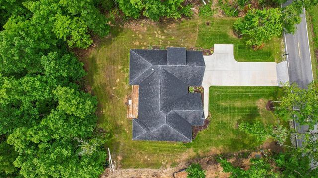 2796 Mowbray Pike, Soddy Daisy, TN 37379