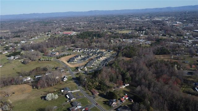 925 S Franklin Road, Mount Airy, NC 27030