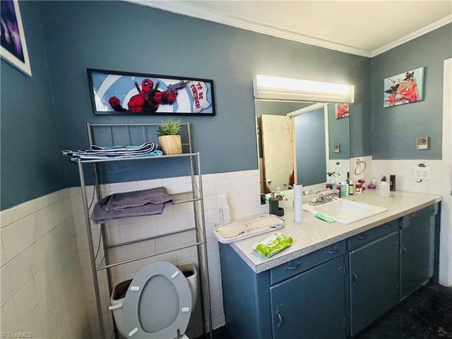 925 S Franklin Road, Mount Airy, NC 27030