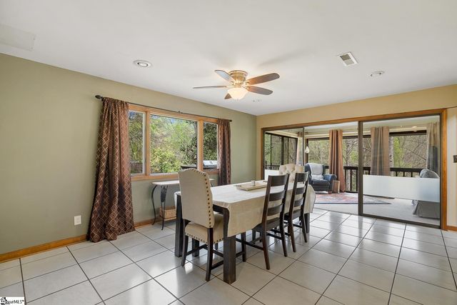 1493 Iroquois Drive, Seneca, SC 29672