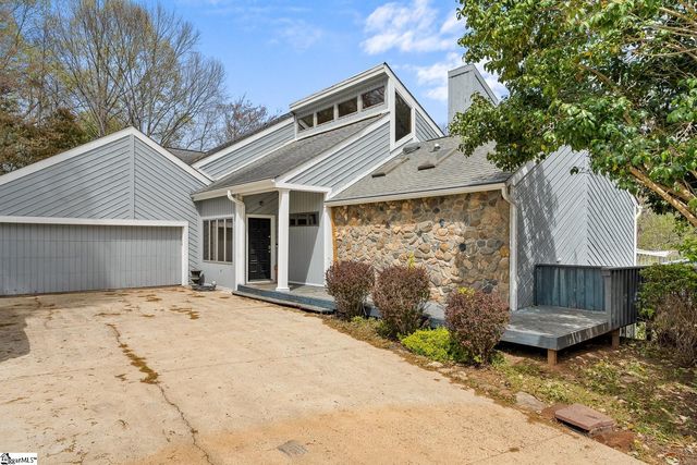 1493 Iroquois Drive, Seneca, SC 29672