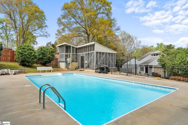 1493 Iroquois Drive, Seneca, SC 29672