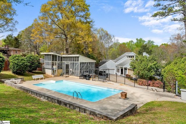1493 Iroquois Drive, Seneca, SC 29672