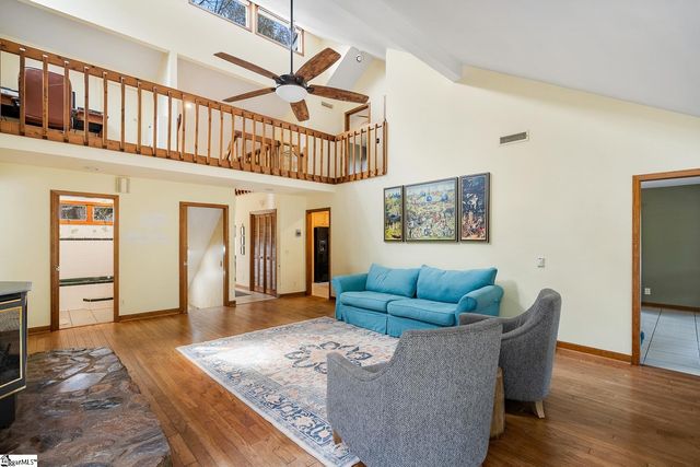 1493 Iroquois Drive, Seneca, SC 29672