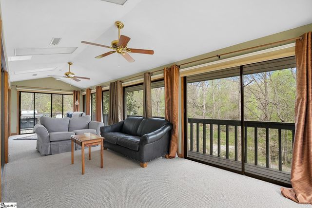1493 Iroquois Drive, Seneca, SC 29672