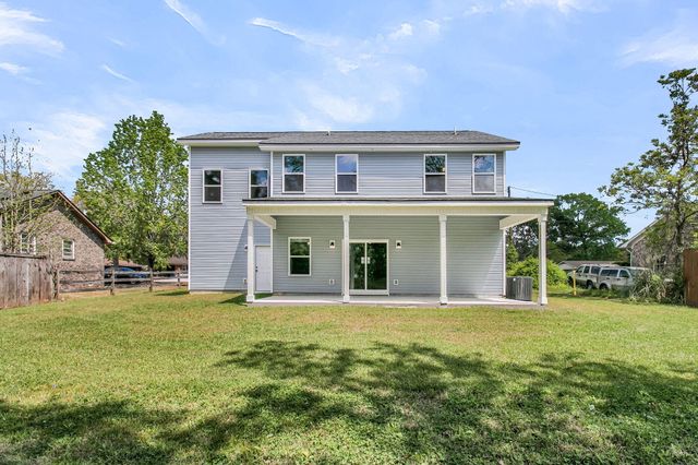 5889 N Rhett Avenue, Hanahan, SC 29410