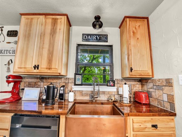 766 Deer Trail, Gordon, TX 76453