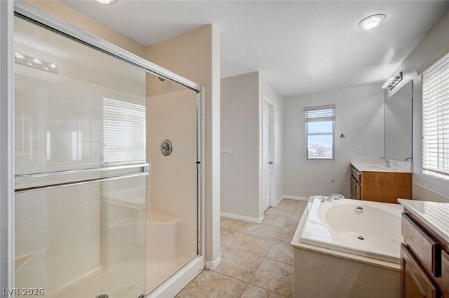 8186 Lone Boulder Street, Las Vegas, NV 89113