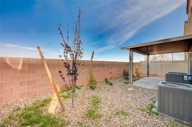 8186 Lone Boulder Street, Las Vegas, NV 89113