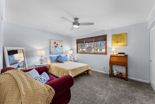 2809 12th Avenue 202, Rock Island, IL 61201