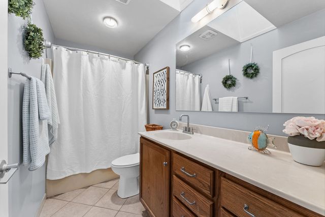 2809 12th Avenue 202, Rock Island, IL 61201