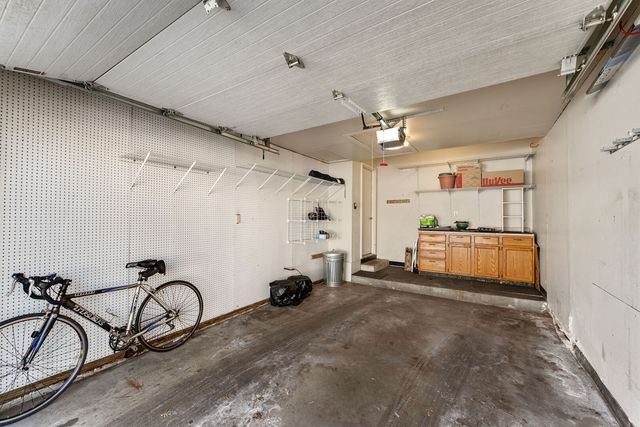 2809 12th Avenue 202, Rock Island, IL 61201