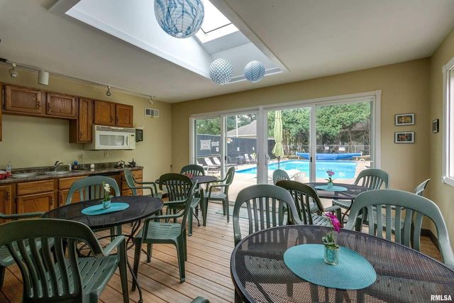 2809 12th Avenue 202, Rock Island, IL 61201