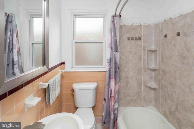 1130 FANSHAWE ST, Philadelphia, PA 19111