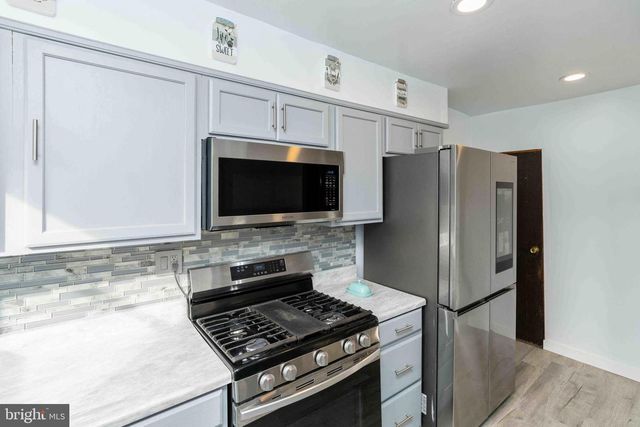 1130 FANSHAWE ST, Philadelphia, PA 19111